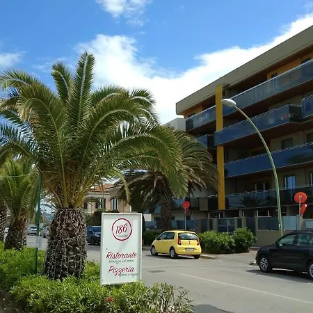 Viale Primo Vere Apartment *